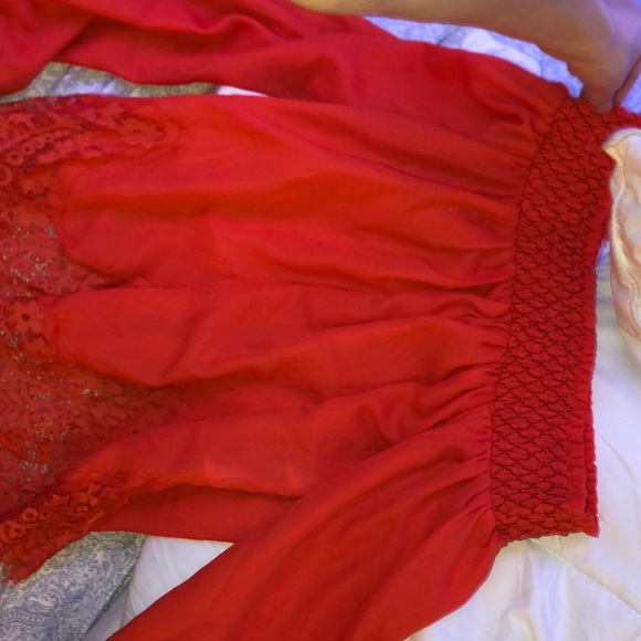 Orange lace off the shoulder shirt - Picture 2 of 2